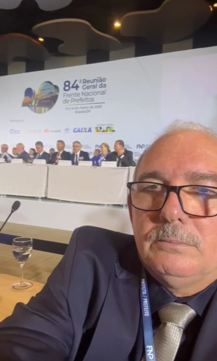 PRESIDENTE DO COGIVA PARTICIPA DA REUNIÃO GERAL DA FRENTE NACIONAL DE PREFEITOS EM BRASÍLIA
